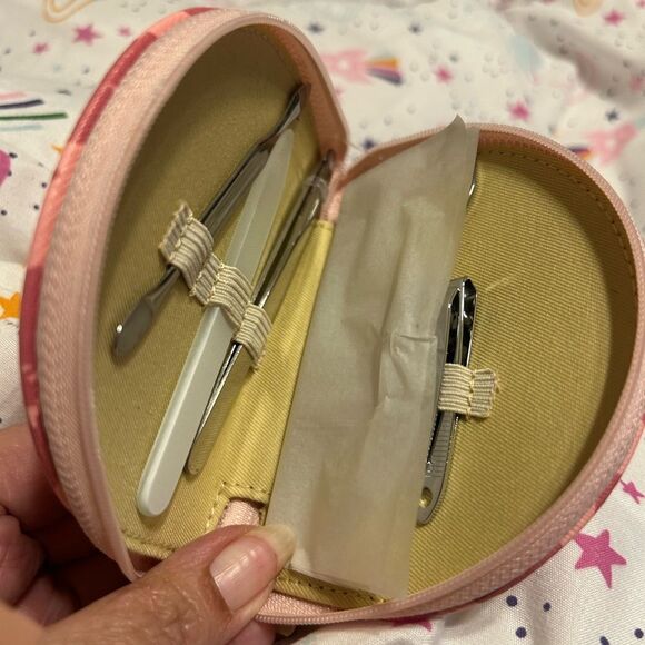 NWT Belk Pink Multi-Color Nail Care Kit - Picture 6 of 11